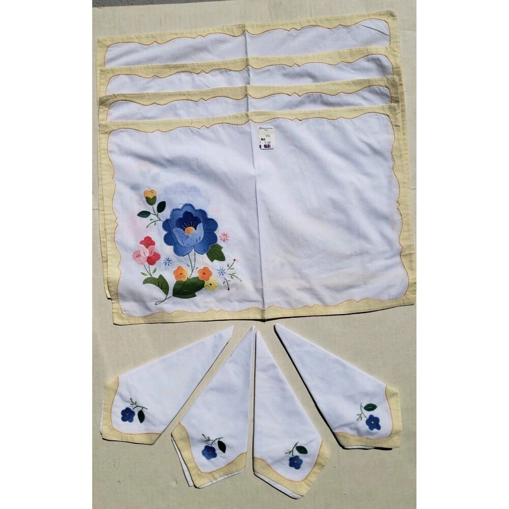 Set Of 4 Vtg Yellow Trimmed Floral Applique Placemat w/Pocket & Napkin 17.5 x 12